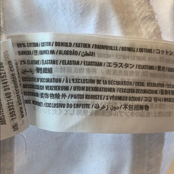 ABERCROMBIE & FITCH•JEANS - Picture 4 of 7